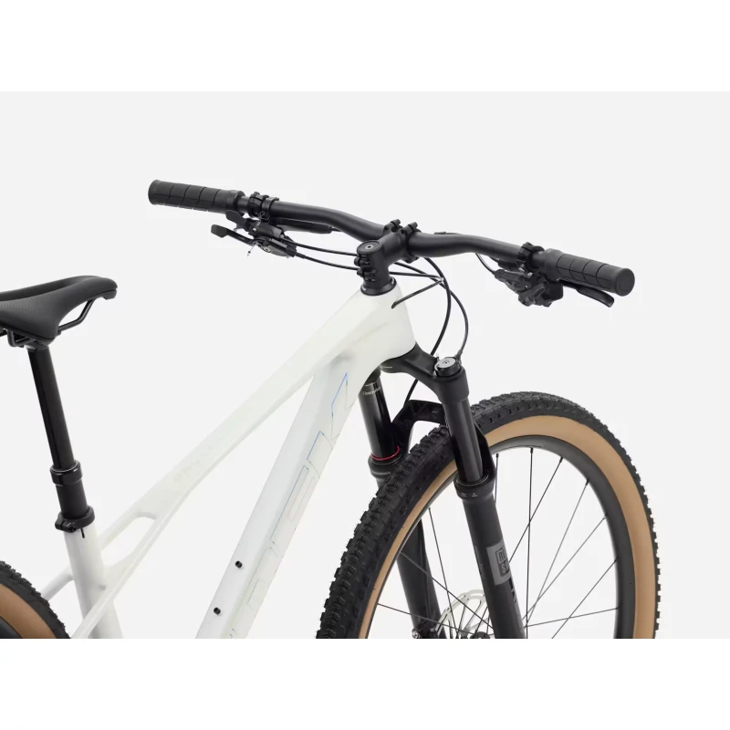 rower-mtb-trek-procaliber-9-6-gen-3-bialy-3.webp